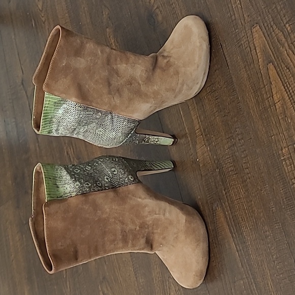 Booties - Picture 4 of 5